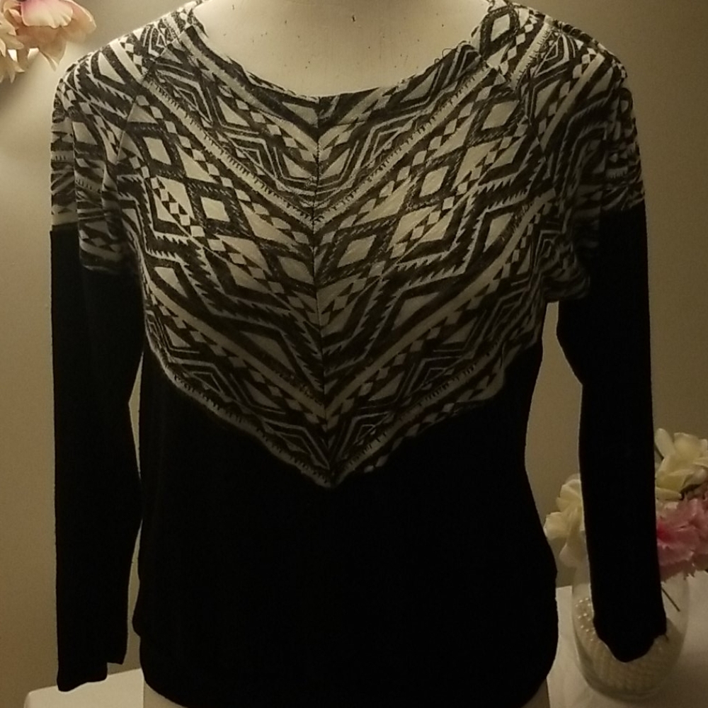 Women's sweater